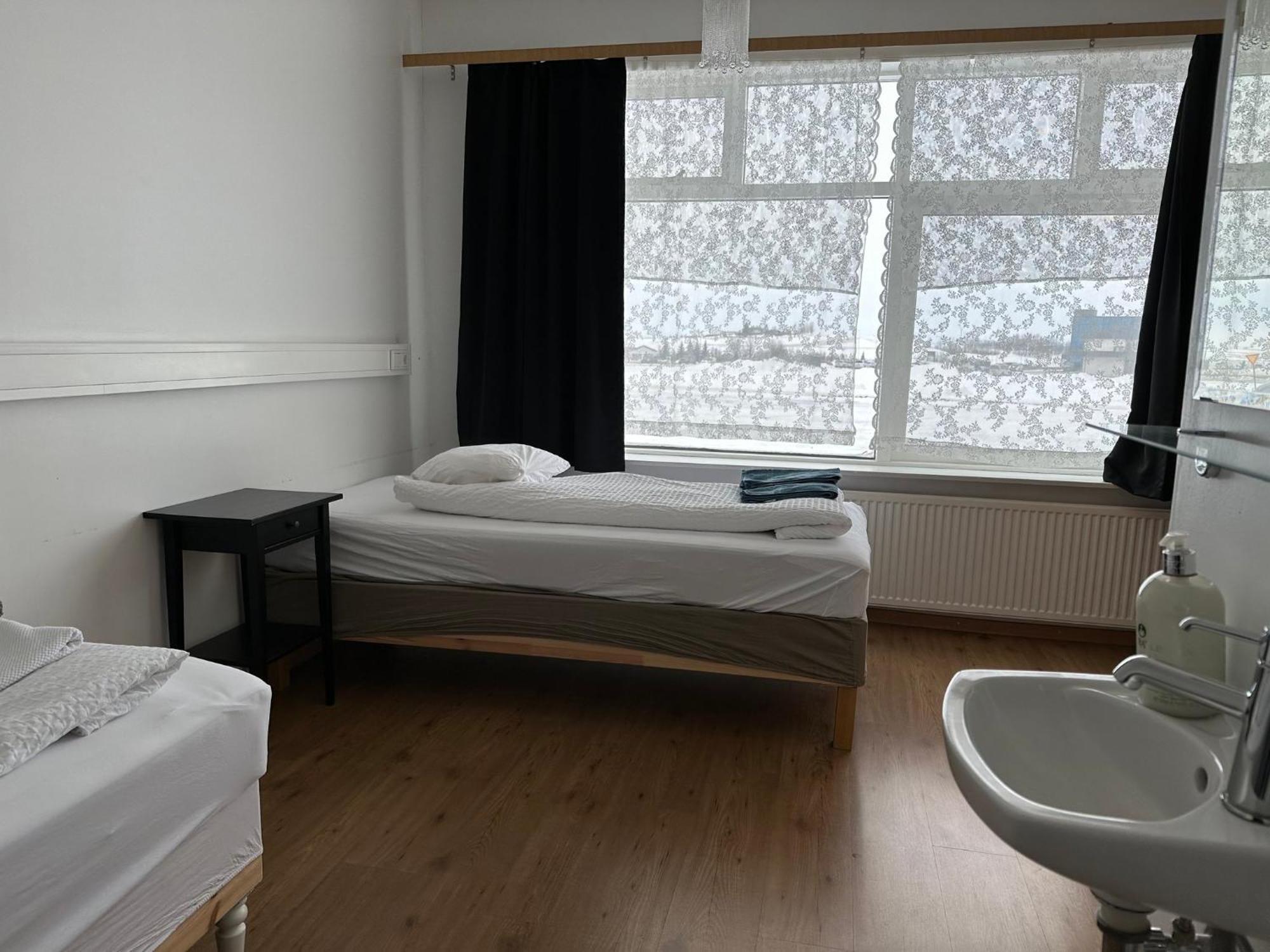 Kanslarinn Hostel Hella Exteriör bild