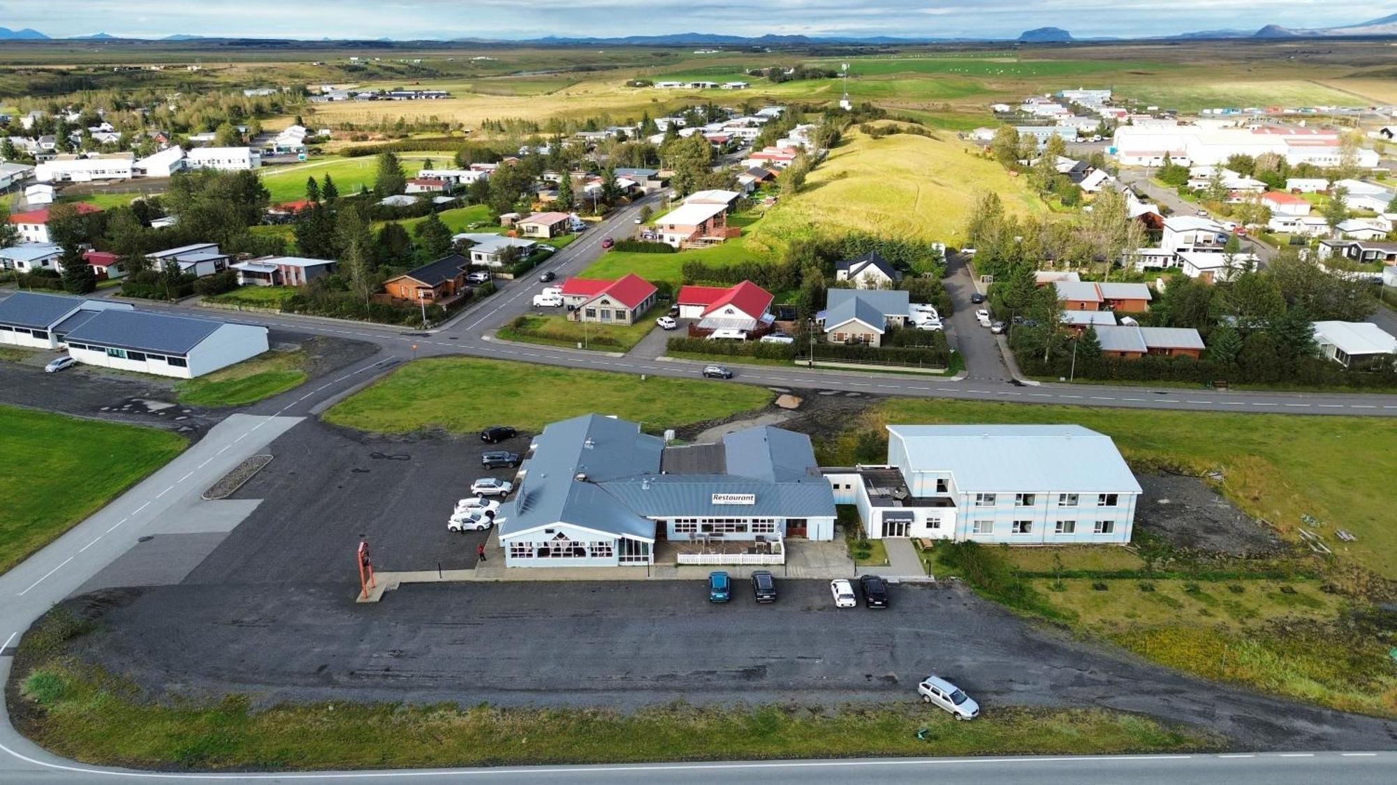 Kanslarinn Hostel Hella Exteriör bild