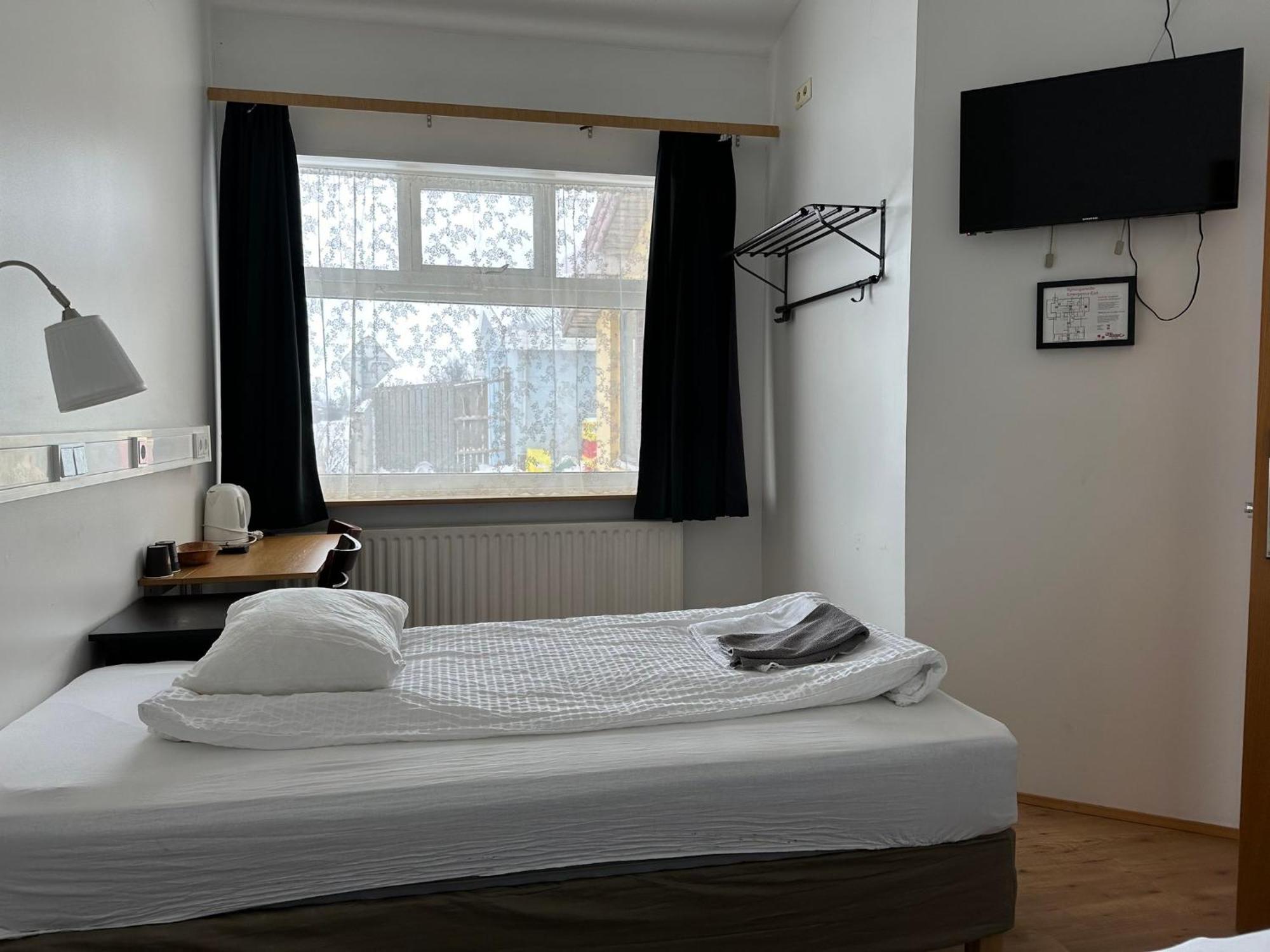 Kanslarinn Hostel Hella Exteriör bild